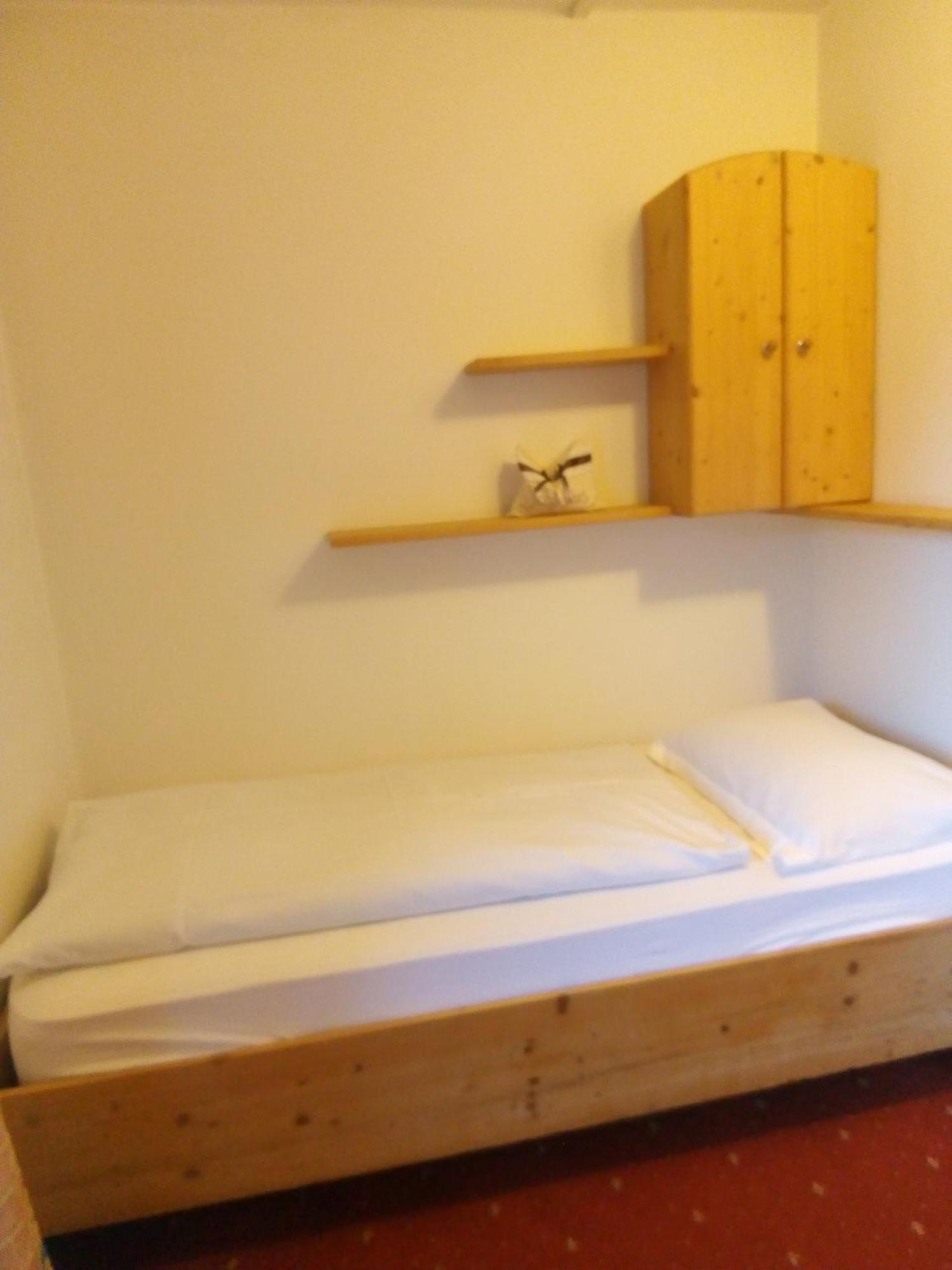 טרודנה Hotel Schoenwies מראה חיצוני תמונה