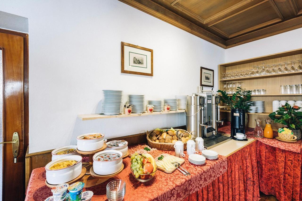 טרודנה Hotel Schoenwies מראה חיצוני תמונה