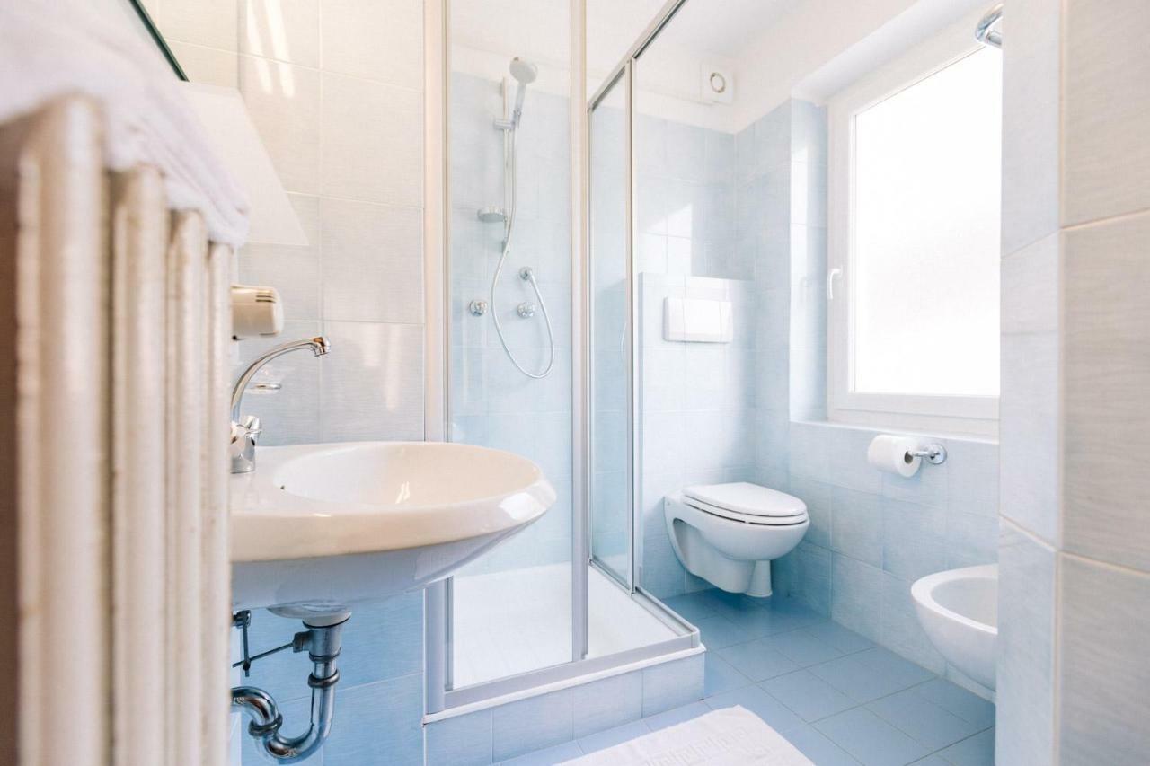 טרודנה Hotel Schoenwies מראה חיצוני תמונה